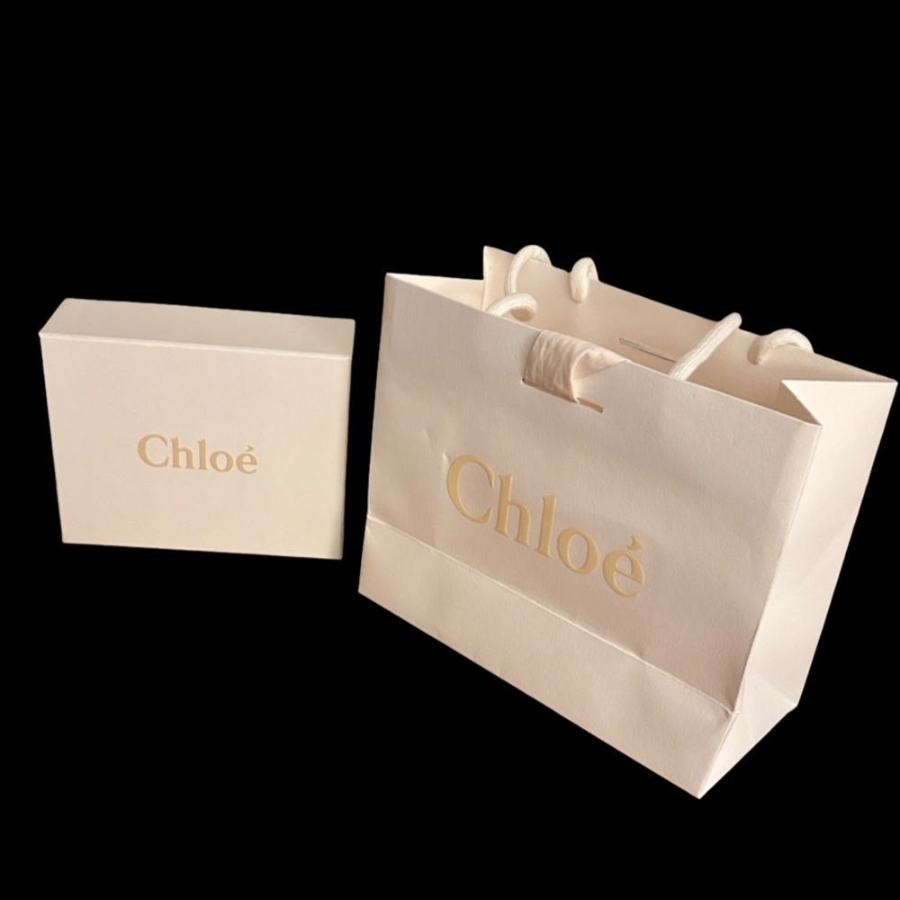 NEW Chloe Vintage White Box and Bag Gift Set!!